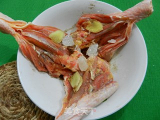 鸡腿照烧的做法步骤：1