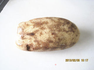 家常菜----姜沫炒莲藕的做法步骤：1