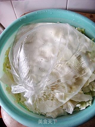 韩式切片辣白菜的做法步骤：1