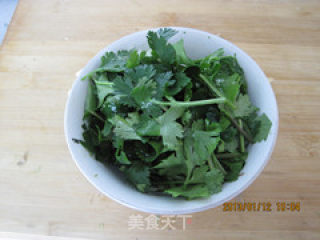 年年有鱼（余）年夜菜----煎焖黄花鱼的做法步骤：4