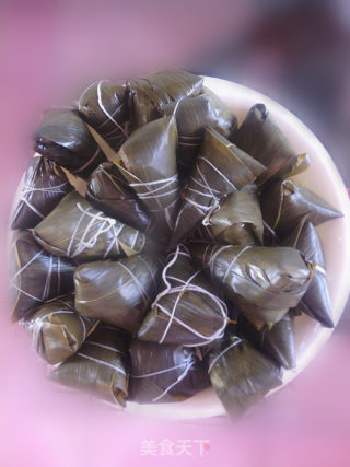 蜜枣粽子的做法步骤：1