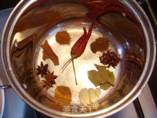 麻辣水煮百叶的做法步骤：1