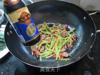 叉烧肉烧莴笋丝的做法步骤：6