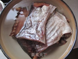 农家鱼干的做法步骤：1