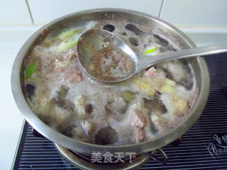 西红柿牛腩 - 过节宴客菜的做法步骤：2