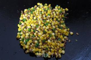 松仁玉米的做法步骤：10