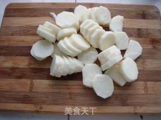 番茄炒山药的做法步骤：1