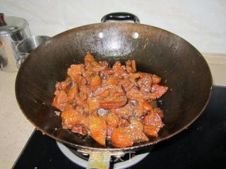 糖炒红烧肉-----年夜第五道菜的做法步骤：6