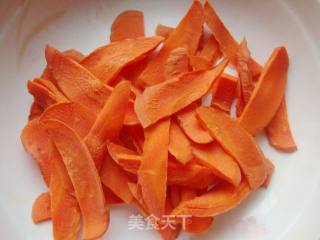 胡萝卜炒甜豆的做法步骤：3