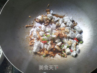 火龙果香醋肉的做法步骤：11