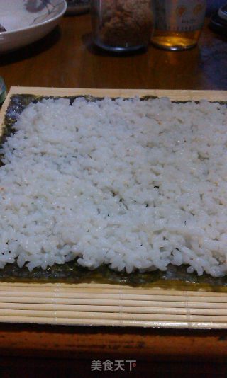 泡菜肉松寿司的做法步骤：5