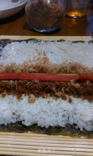 泡菜肉松寿司的做法步骤：7