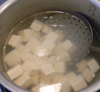 虾酱烩豆腐的做法步骤：3