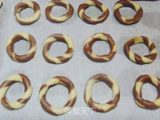 双色圈圈饼干的做法步骤：11