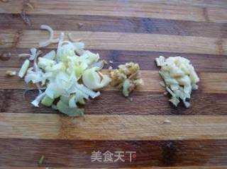 青笋炒肉丁的做法步骤：4