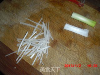 家常小菜之【剁椒鱼头】的做法步骤：2