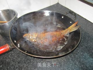年夜红烧鲤鱼-----年夜第九道菜的做法步骤：4