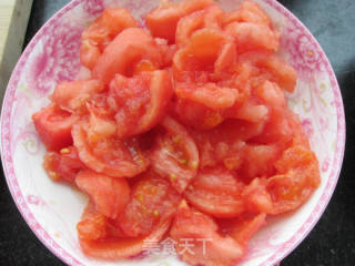 【大侠小菜】牛肉番茄汤的做法步骤：2