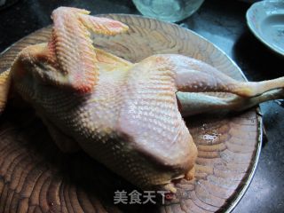 客家菜-----清节三黄鸡的做法步骤：1