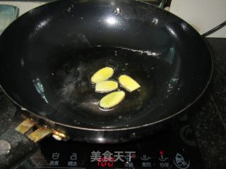 客家菜-----清节三黄鸡的做法步骤：3