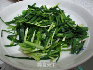 节后清肠去火小菜----绿豆芽炒韭菜的做法步骤：3
