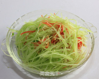 节后清肠营养小菜---醋拌青笋萝卜丝的做法步骤：10