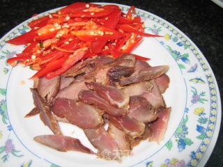 辣炒腊瘦肉的做法步骤：2
