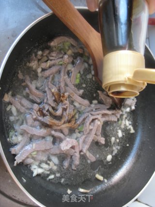 牛肉香菇火锅的做法步骤：5