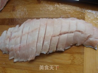 黑木耳鱼片汤的做法步骤：7