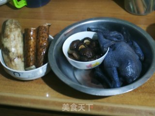 美颜乌鸡汤的做法步骤：1