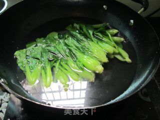 过年吃的太油腻来点清淡的-----蚝油青菜的做法步骤：2