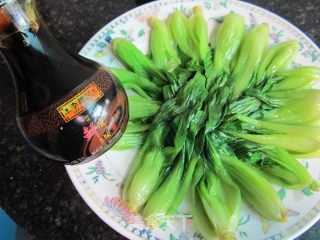 过年吃的太油腻来点清淡的-----蚝油青菜的做法步骤：4