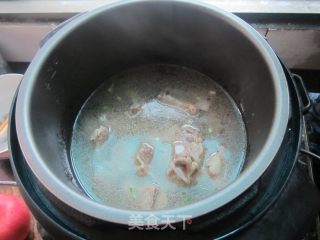 清淡排骨汤的做法步骤：5