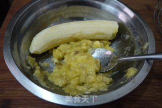 快手香蕉糯米蛋糕的做法步骤：1