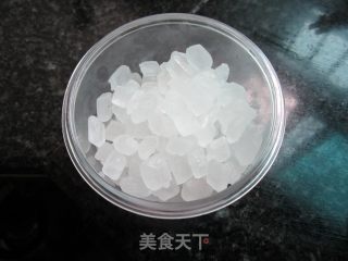 冰糖银耳羹的做法步骤：3