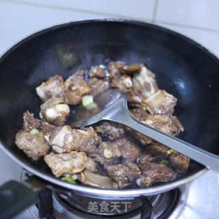 驴排焖土豆的做法步骤：5