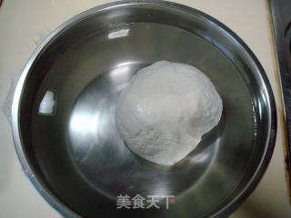 素中荤斋菜之一“烧八宝烤麸”的做法步骤：2