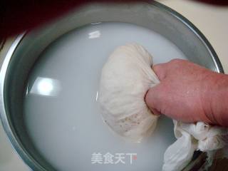 素中荤斋菜之一“烧八宝烤麸”的做法步骤：4