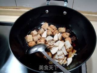 素中荤斋菜之一“烧八宝烤麸”的做法步骤：17