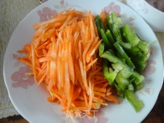 胡萝卜炒肉的做法步骤：2