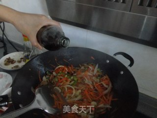 胡萝卜炒肉的做法步骤：9