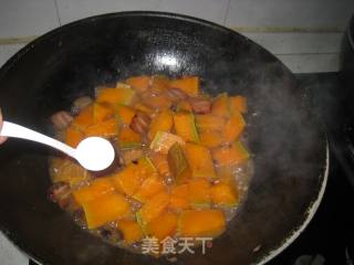豆豉腊肉焖南瓜的做法步骤：8