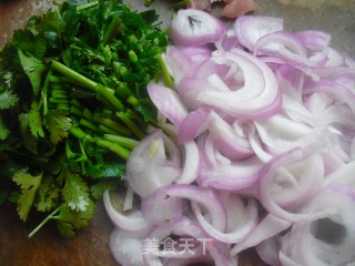 孜然羊肉的做法步骤：2