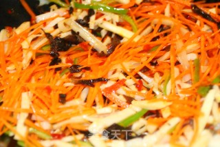 在家轻松做美味鱼香肉丝的做法步骤：5