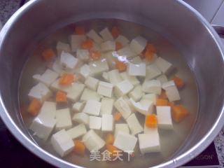 虾仁豆腐汤的做法步骤：4