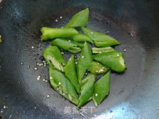 青椒炒肉的做法步骤：3