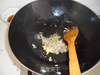 香菇烧肉丝的做法步骤：4