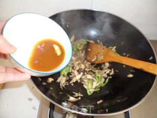香菇烧肉丝的做法步骤：6