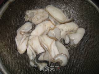 干烧生蚝拌西兰花的做法步骤：1