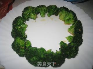 干烧生蚝拌西兰花的做法步骤：4